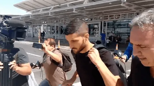 Nicolás Blandi llega a Chile en compañía de Marcelo Espina