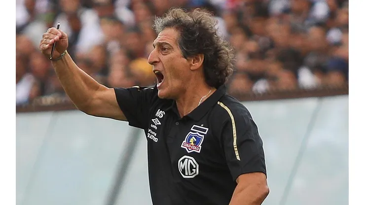 Mario Salas se retiró antes de tiempo de la conferencia