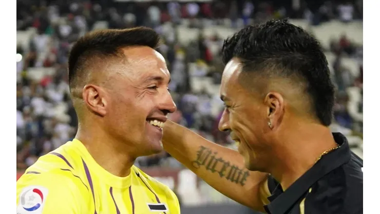 Paredes felicitó a Pinto por su tremendo debut