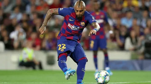 Arturo Vidal es suplente en la visita del Espanyol al Barcelona