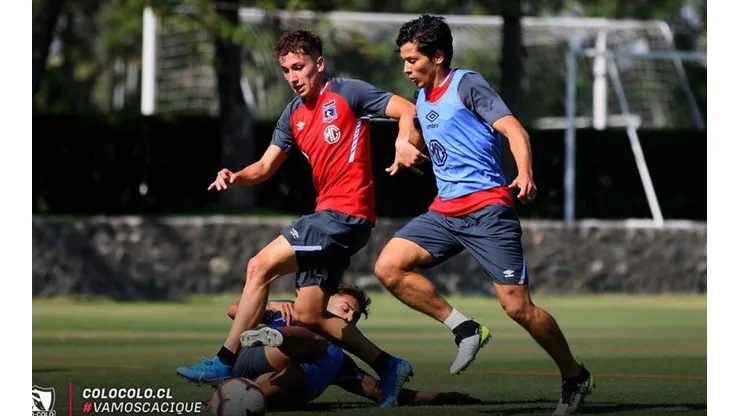 Matías Fernández participa de la práctica de fútbol
