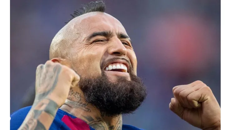 Vidal demando por deudas impagas del Barcelona