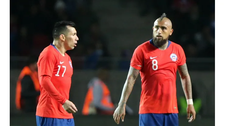 Vidal y Medel aparecen en el equipo elegido por los peruanos