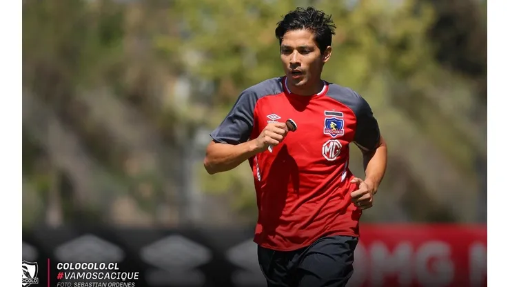 Matías Fernández entrenó por primera vez tras 13 años en el Monumental junto al Cacique.