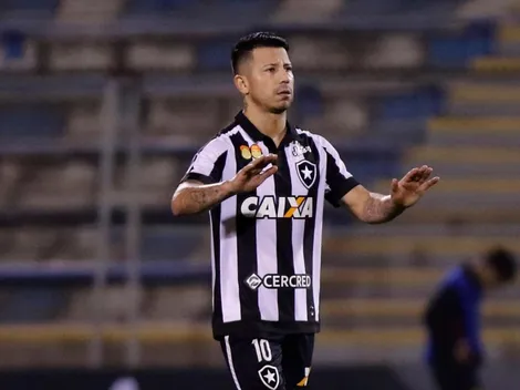 ¿Por qué todavía en Colo Colo no anuncian a Leonardo Valencia?