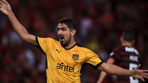 Viatri termina contrato con Peñarol