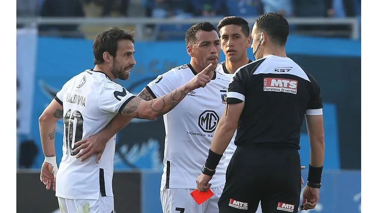 Jorge Valdivia negocia su renovación en Colo Colo