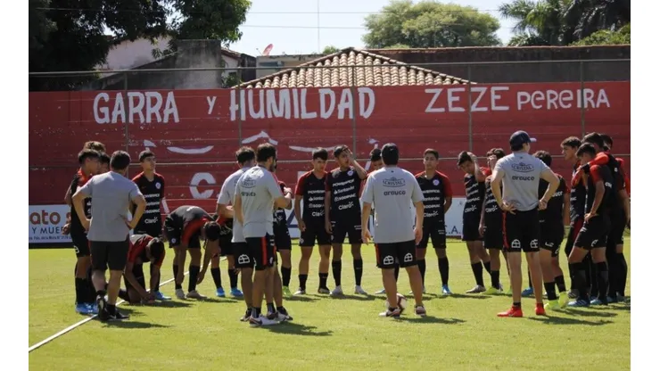 La Roja sub 15 enfrenta a Paraguay por el Sudamericano sub 15