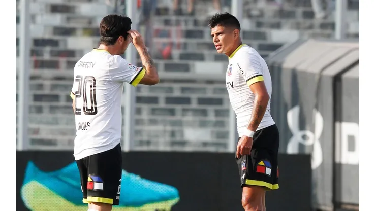 Pavez junto a Valdés
