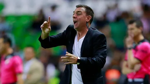 Pablo Guede se rebeló ante la adversidad en México