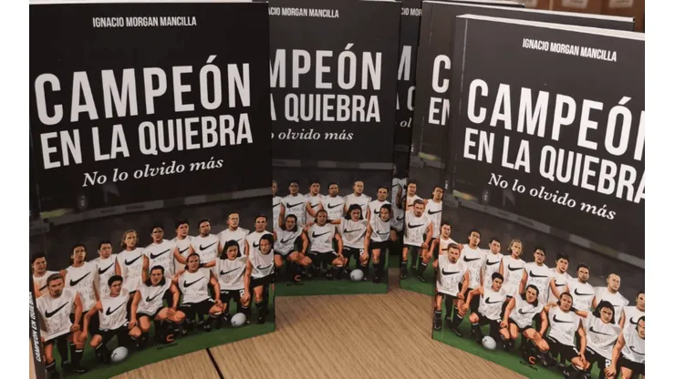 campeón en la quiebra, el nuevo libro de Colo Colo.