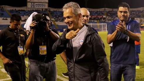 Reinaldo Rueda habla de su situación con el periodista Maks Cadernas