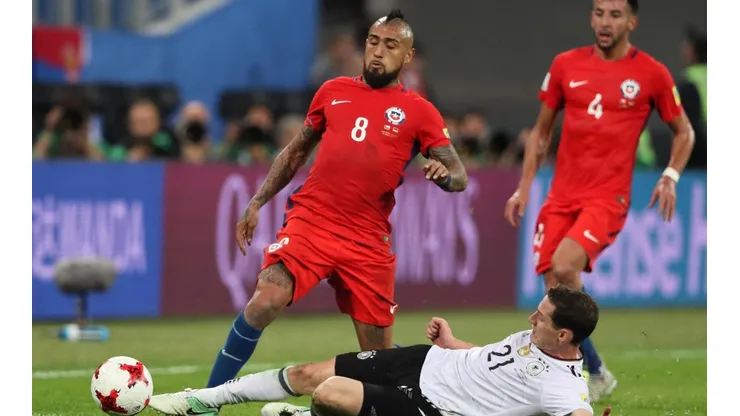 Arturo Vidal enfrentó a Sebastian Rudy en la final de la Confederaciones