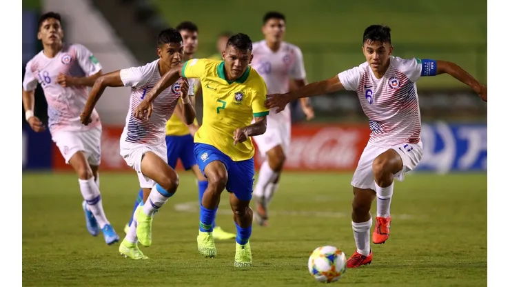 Chile cae 3-2 ante Brasil y se despide del Mundial sub 17