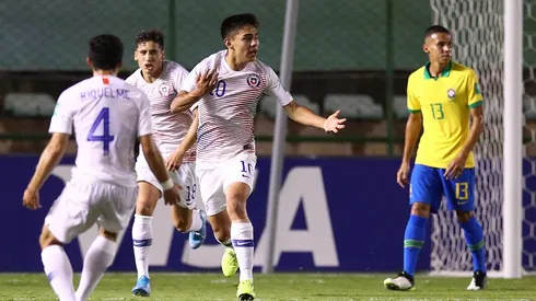Chile celebrando uno de los goles de Joan Cruz