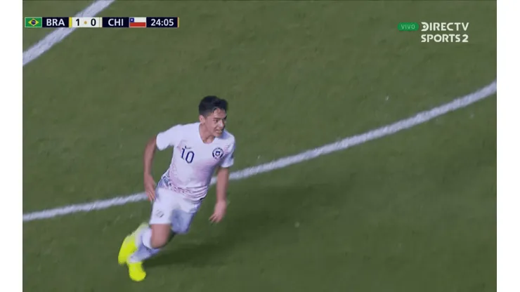 Golazo de Joan Cruz para el empate de Chile ante Brasil