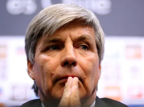 Harold Mayne-Nicholls se refiere a la opinión de Paredes y Valdivia