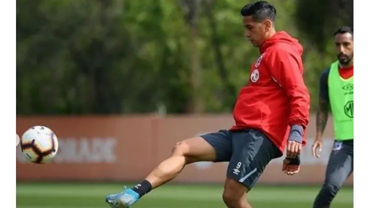 Colo Colo entrena con normalidad en el Estadio Monumental.