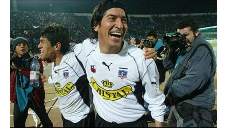 Iván Zamorano anotando por Colo Colo.