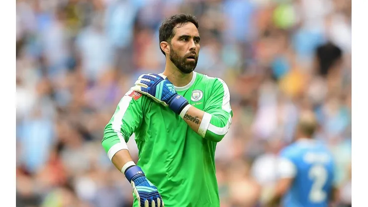 Claudio Bravo será titular ante el Southampton