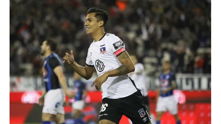 Villanueva celebrando su gol
