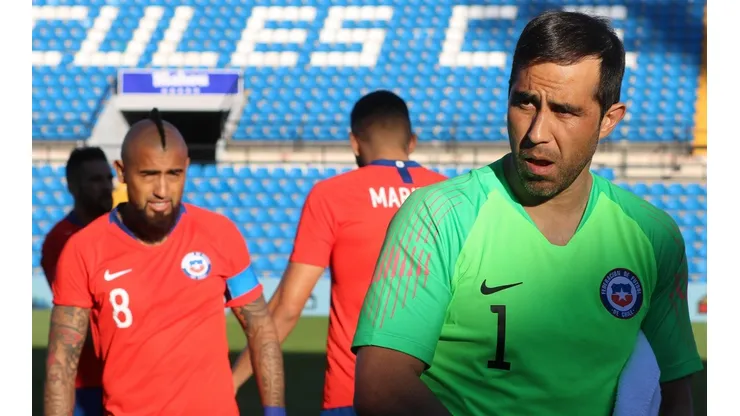 Vidal fue el capitán de la Roja ante Guinea
