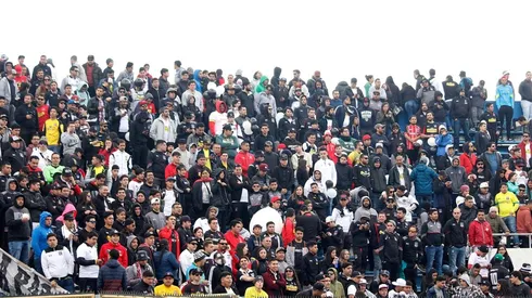 Hinchas de Colo Colo en San Carlos de Apoquindo