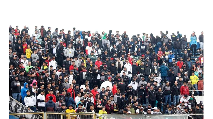 Hinchas de Colo Colo en San Carlos de Apoquindo