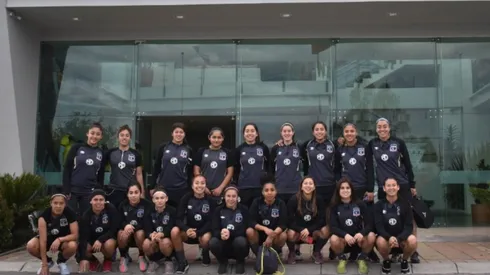 El plantel albo está en Quito, Ecuador.