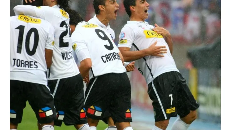 Paredes celebrando el gol de Campora en el clásico