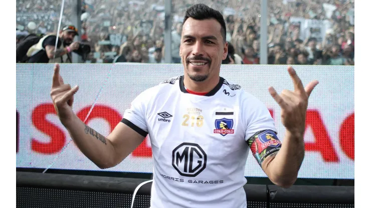 Esteban Paredes y su gol 216