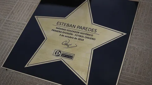 Placa de Esteban Paredes