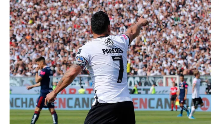 Paredes celebrando su gol 216