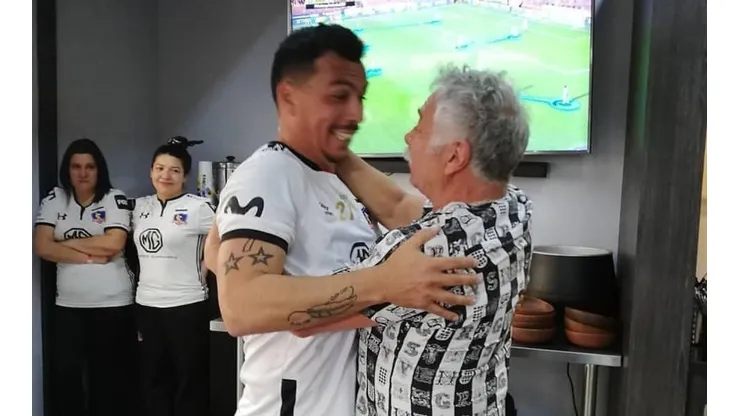 Esteban Paredes junto a Carlos Caszely