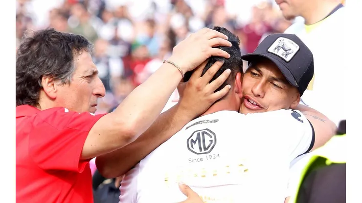 Iván Morales se quiso pasar de listo con Esteban Paredes