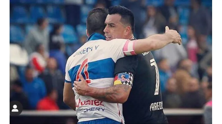 Los capitanes de la UC y Colo Colo.