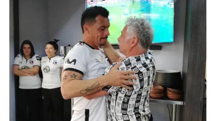 Paredes y Caszely, dos de los delanteros más importantes en la historia del club