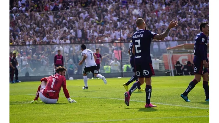 Colo Colo gana 3-2 a la U en un increíble partido