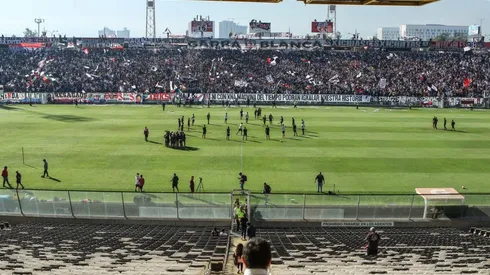 Colo Colo recibe a la Universidad de Chile en el Estadio Monumental