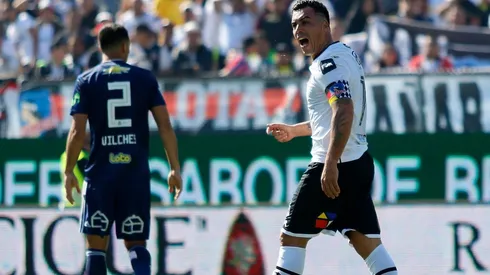 Colo Colo ante Universidad de Chile en el Monumental