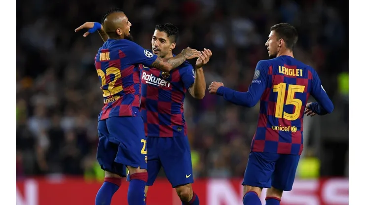 Celebración del Barcelona con Arturo Vidal