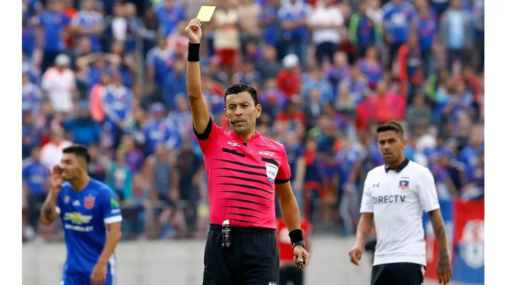 Roberto Tobar en un Superclásico
