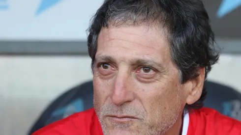 Mario Salas habla en conferencia de prensa sobre el superclásico