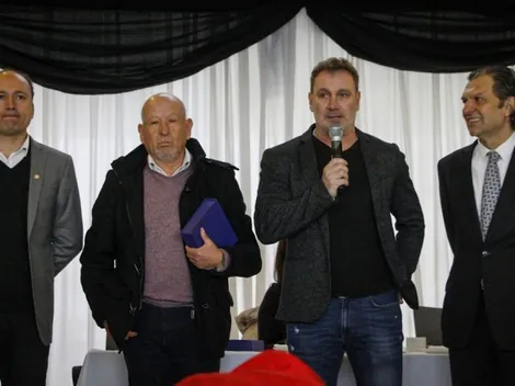 Colo Colo homenajeó a Orellana y Barti por sus goles en las inauguraciones del Monumental