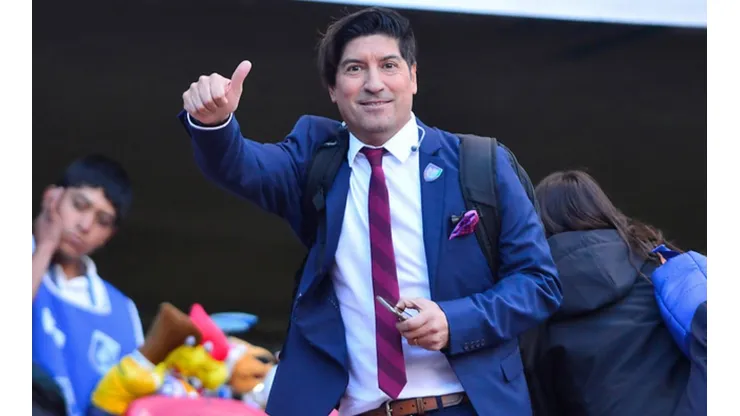 Zamorano cree que Salas está al debe, pero respalda proyecto