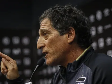 Buscando soluciones: Mario Salas se abre a cambiar el sistema de Colo Colo