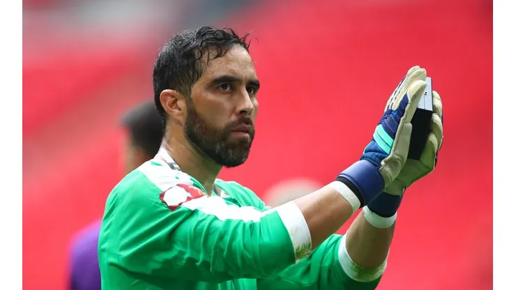 Bravo volvió a ser titular