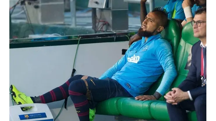 Arturo Vidal en la banca