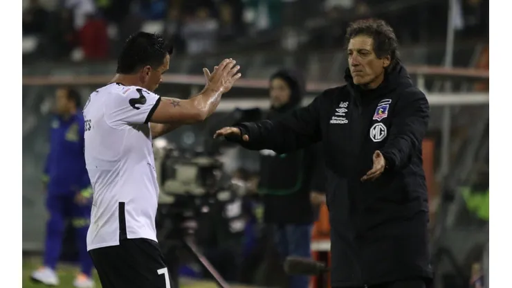 Mario Salas tendrá que resolver si pone a Paredes contra Audax