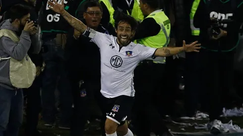 Valdivia celebrando su gol ante Antofagasta